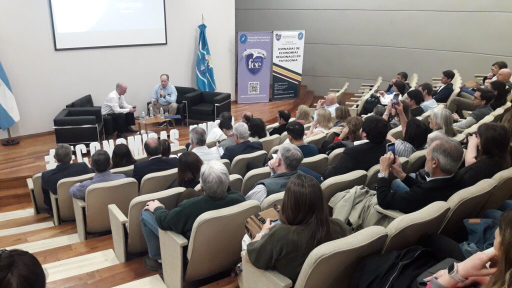 Imagenes de la Jornadas de Economías Regionales en Patagonia llevadas a cabo el 10 de Noviembre 2023